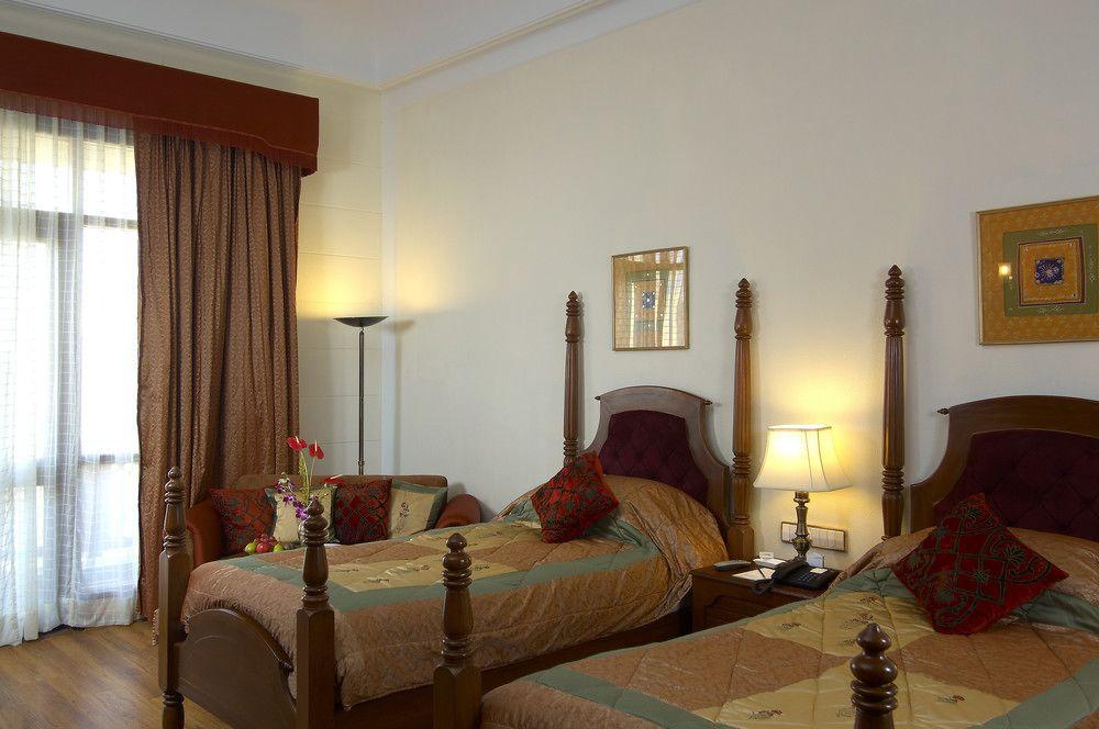 Le Meridien Jaipur Resort & Spa Exterior foto