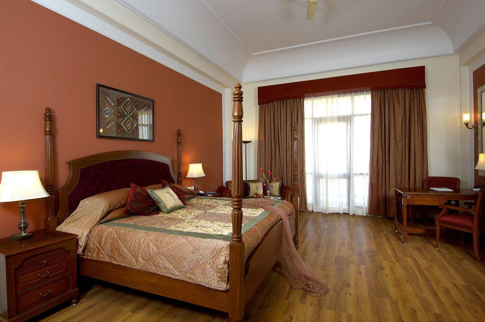 Le Meridien Jaipur Resort & Spa Exterior foto